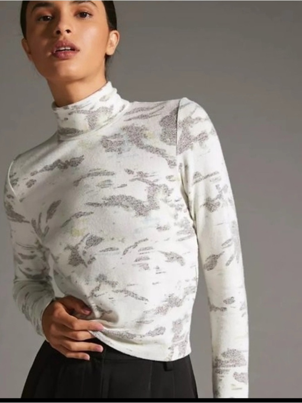 Anthropologie Cropped Camo Mock Neck Top Small White Gray Camouflage Long Sleeve